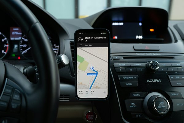 Et si vous équipiez vos nouveaux véhicules d'entreprise d'un traceur GPS ?
